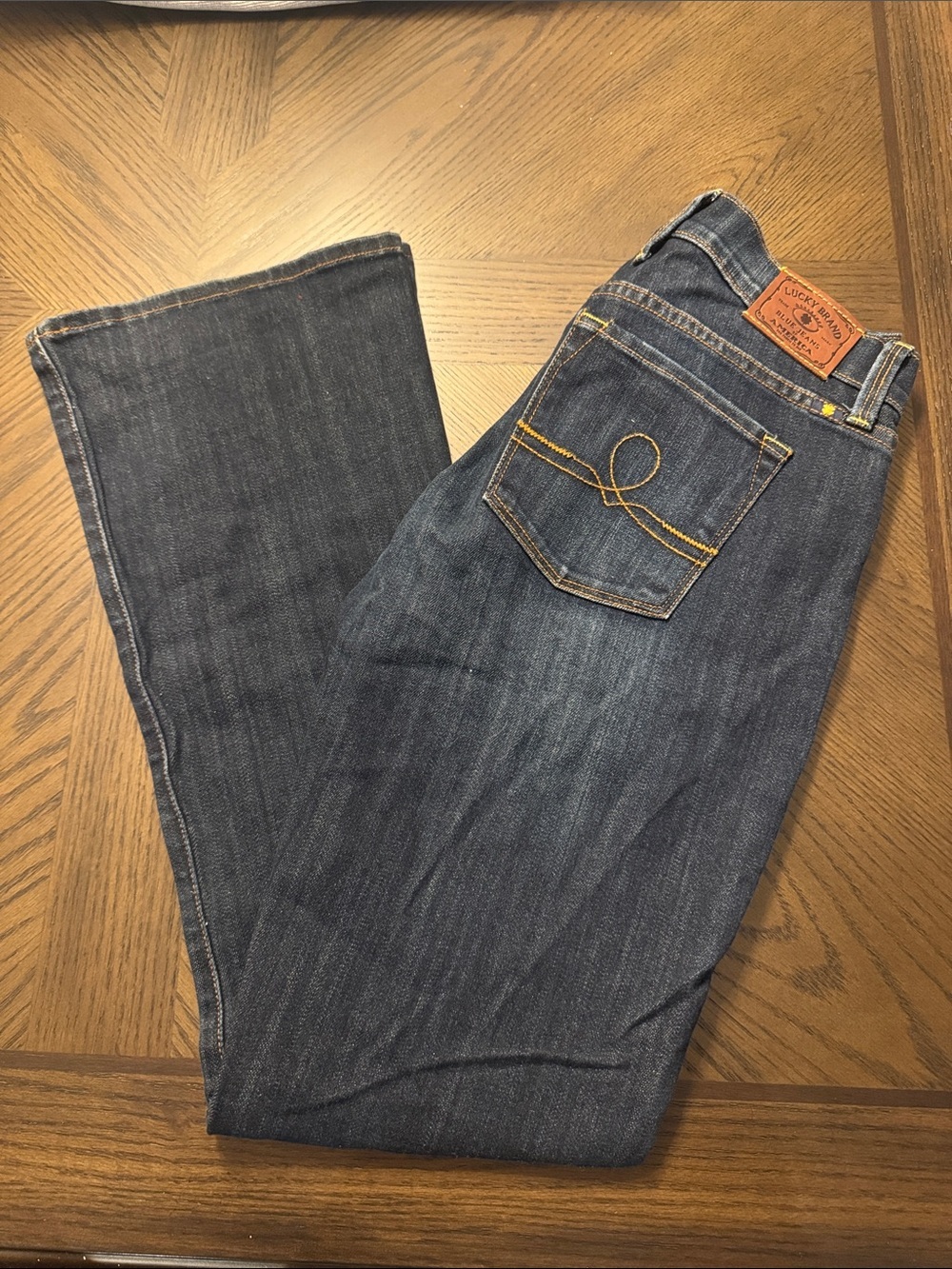 Lucky Brand Dark Wash Bootcut Jeans Size 27/4 Flare Stretch Denim - Picture 3 of 7